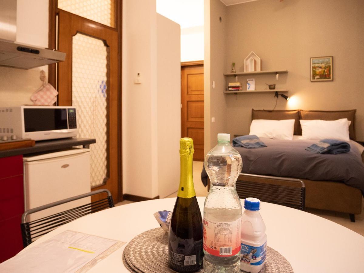 Chambers Short Rentals - Via Gezio Calini Brescia - 2 Studio Flats Zewnętrze zdjęcie